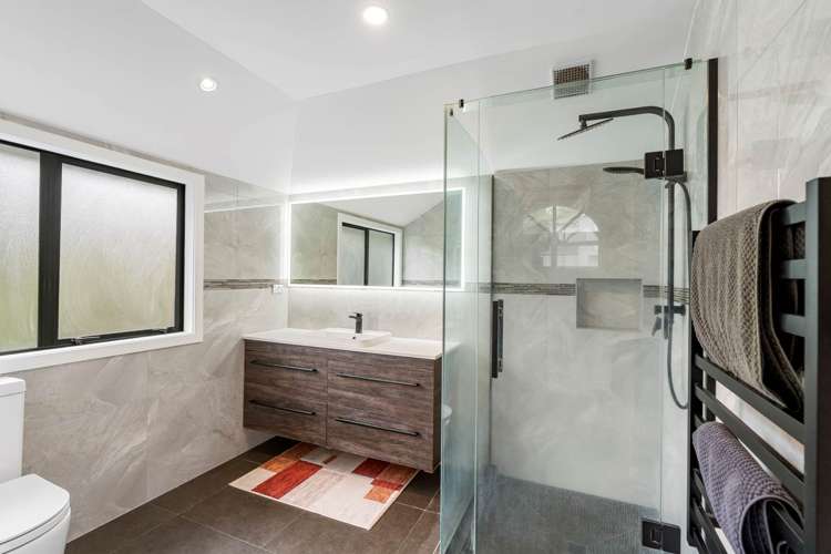 46 Penguin Drive Murrays Bay_15