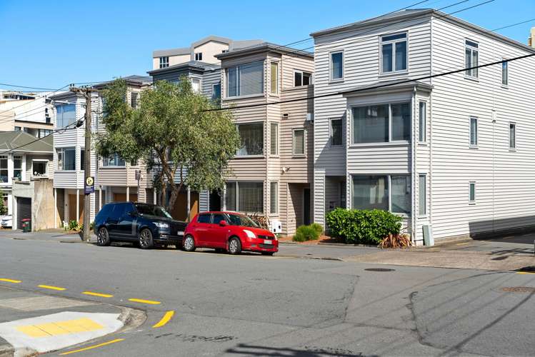 2/15 Roxburgh Street Mount Victoria_25