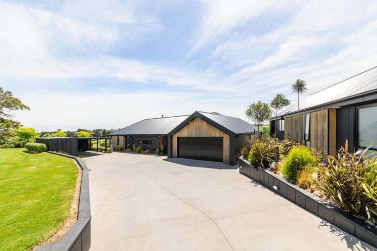 114 Halcombe Road Feilding_14