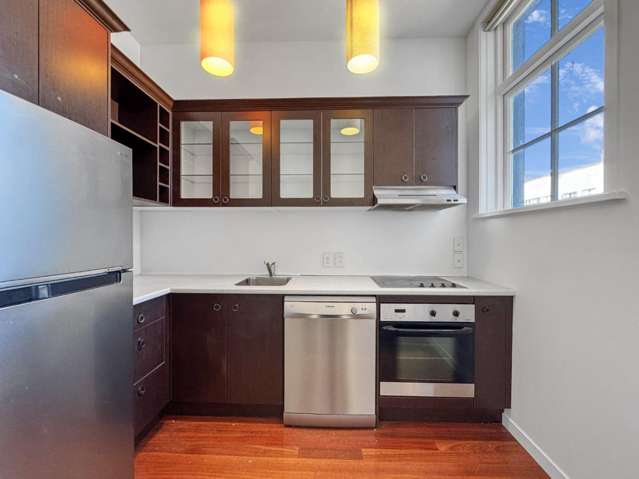 11/30 Hanson Street Mount Cook_3