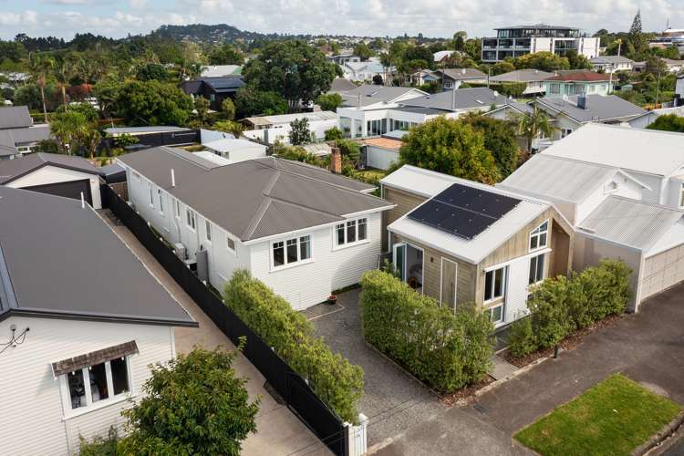 25 Tui Street Point Chevalier_21