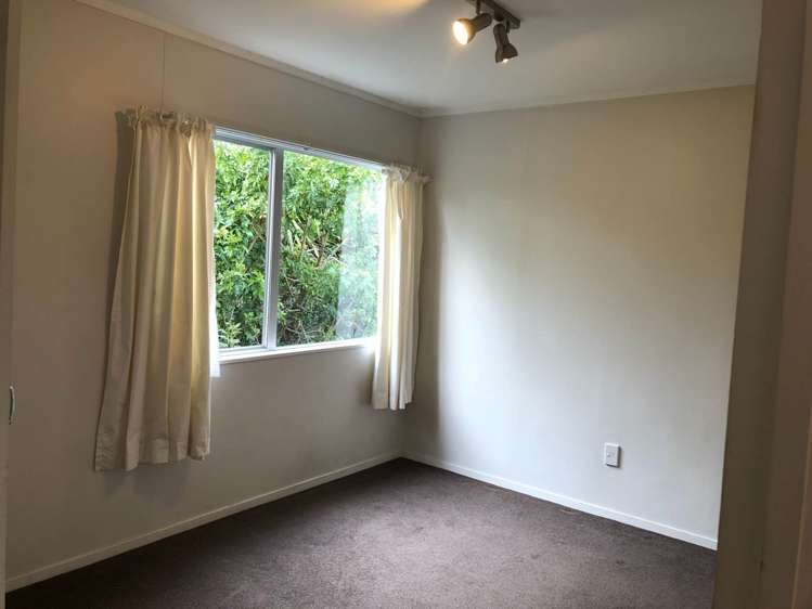 2/38a Ambler Avenue Glen Eden_6