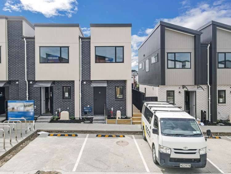 31 Kiato Lane Flat Bush_15