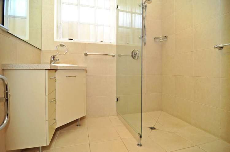 1 Sandringham Street Saint Clair_11