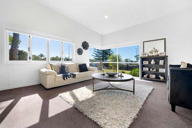 1 Liberty Crescent Beachlands_15