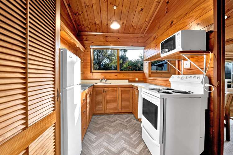 1274 Egmont Road Egmont Village_6