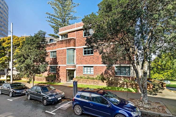 6/152 Anzac Avenue_0