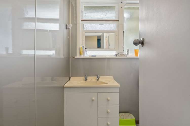 15 Williams Avenue Ohura_11