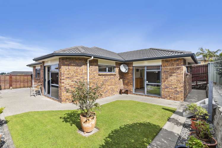 44 Chesterfield Way Orewa_15