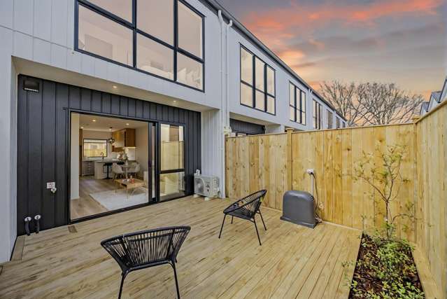 Start Out or Invest - Brand new - $599k!!