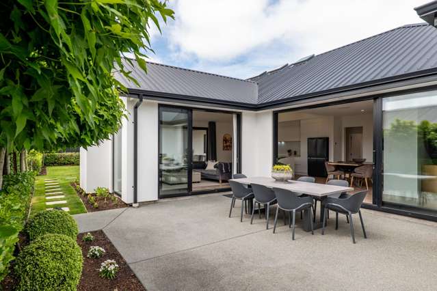 Last chance - stunning opportunity