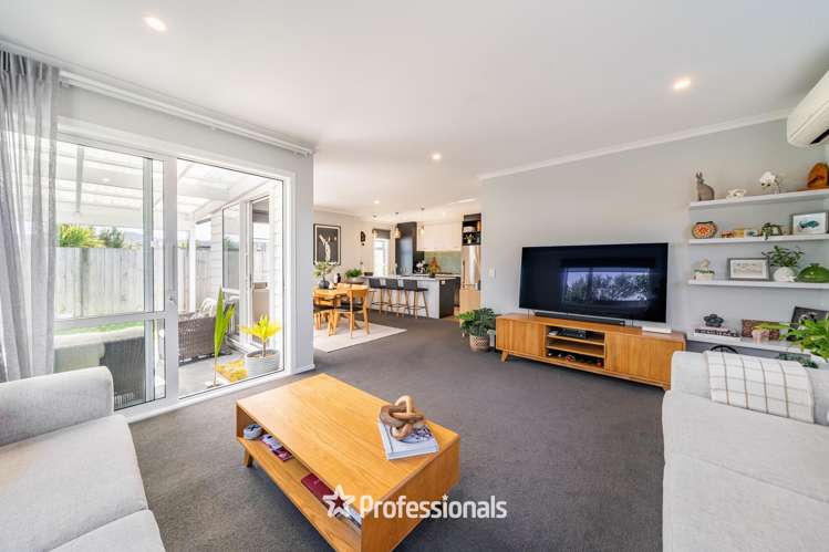 11 Wi Hape Pakau Place Waiwhetu_6