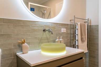 70B Heretaunga Square_2