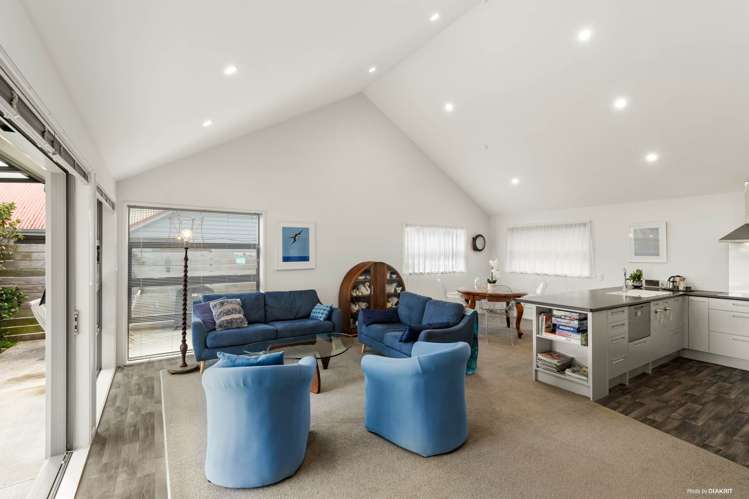4B Shanley Crescent Waiuku_2