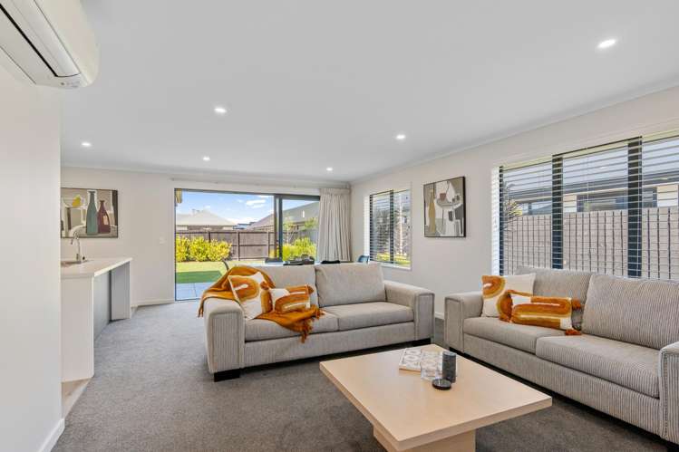 102 Southfield Drive Lincoln_5