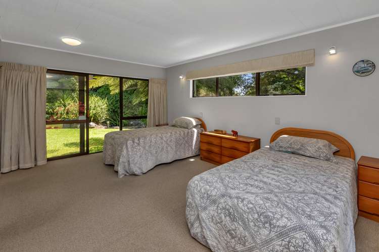 63 Memorial Drive Parahaki_10