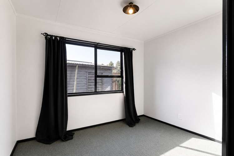 32 Gem Street Pukehangi_12