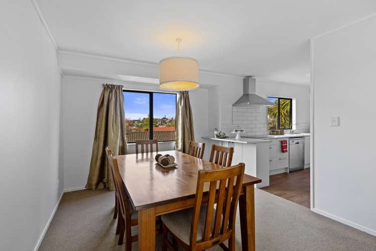 8 Thalia Place Totara Vale_5