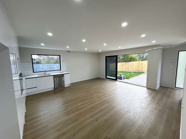 239E Blockhouse Bay Road Avondale_1