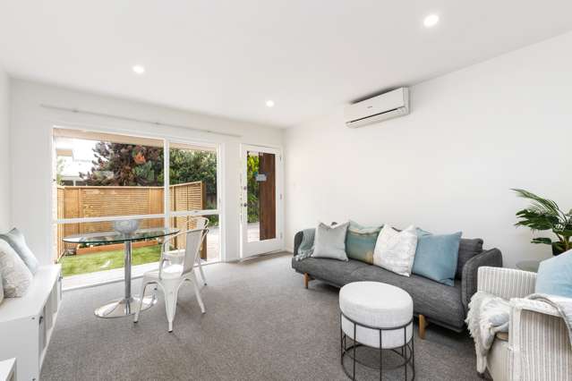 2/158 Stanmore Road Linwood_4