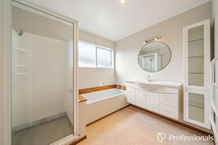 3 McEnroe Grove Naenae_14