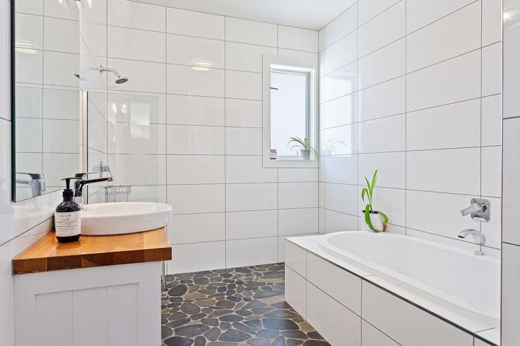 319 Innes Road Amberley_15