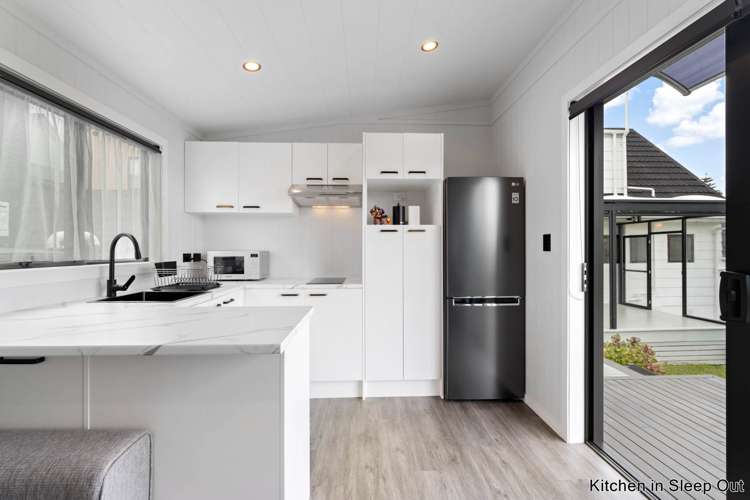 35 Fitzherbert Avenue West Harbour_24