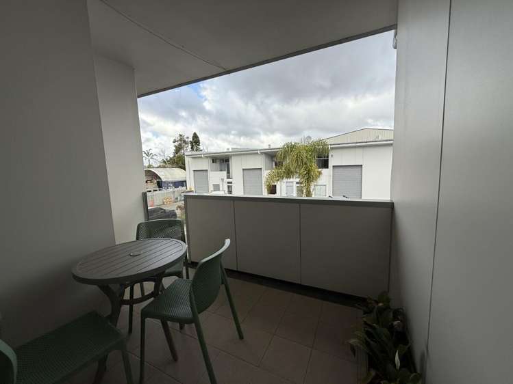 2/6 Loft Place Kumeu_7