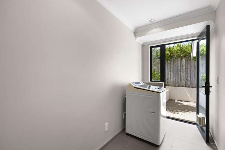 21 Raddington Way Huntington_34