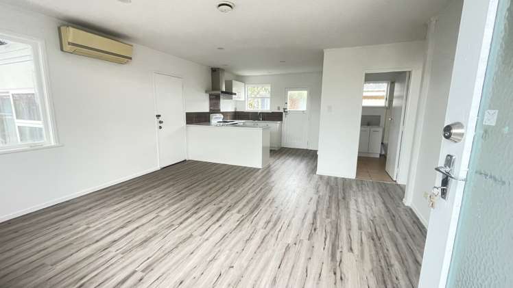 2/5 Lynton Road Mount Wellington_2