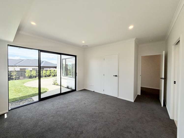 16 Tukutata Crescent Milldale_9