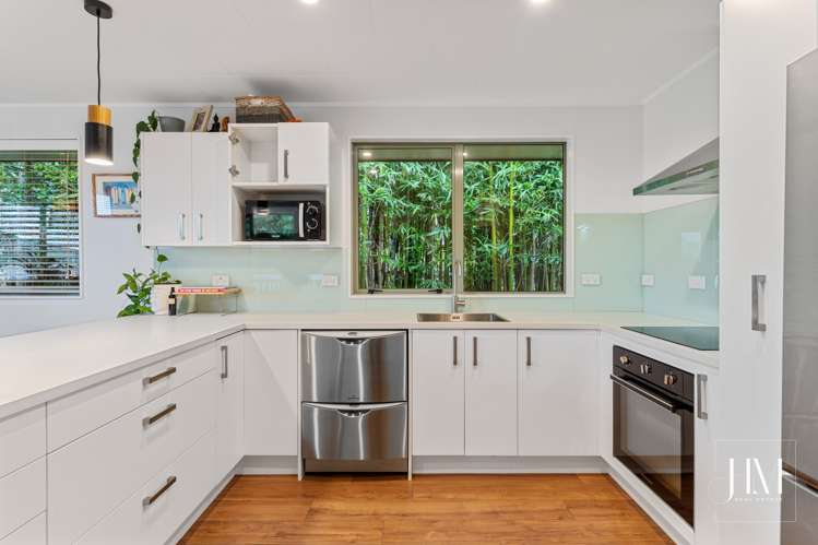 193a Glengarry Road Glen Eden_2