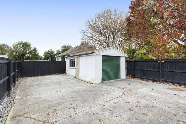 36 Eveleyn Couzins Avenue Richmond_18