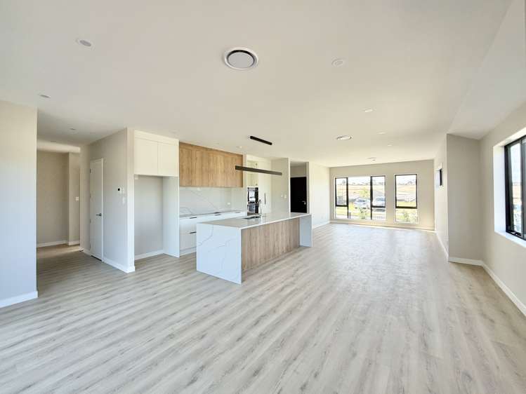 17 Tukutata Crescent Milldale_1