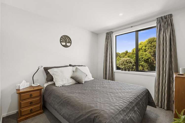 213 & 213A Tomahawk Road Andersons Bay_28