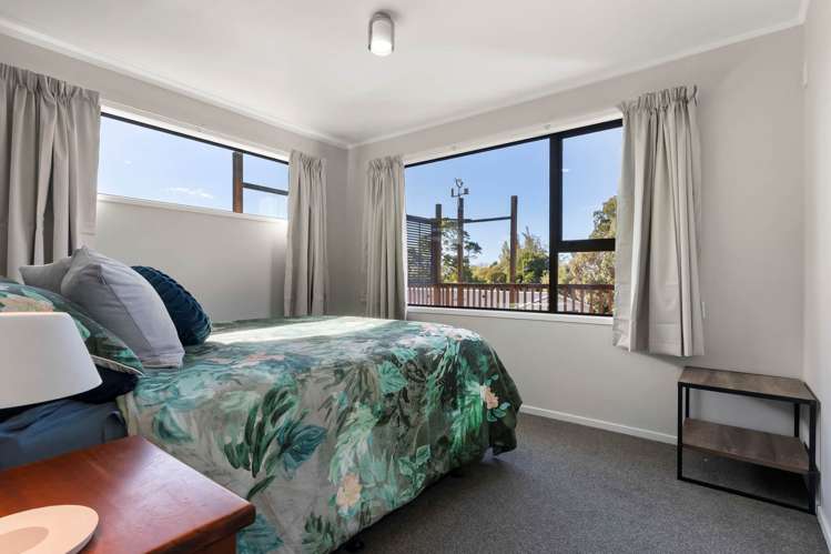 17 Panzic Place Glen Eden_6