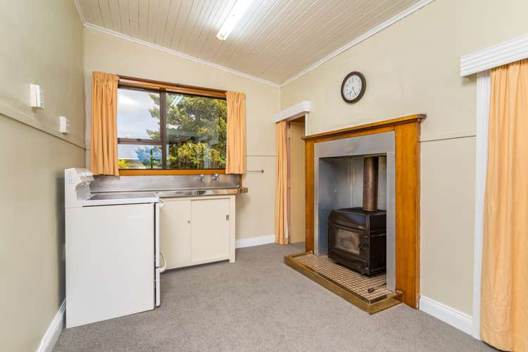 1 Clark Street Owaka_8