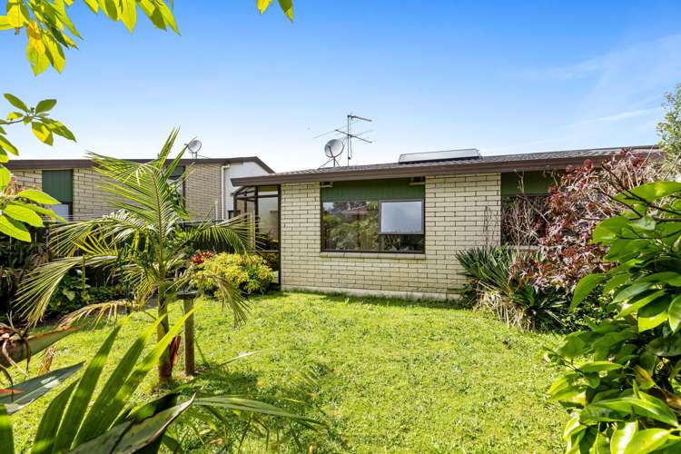 2/73 Centreway Road Orewa_17