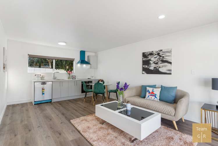 14 Lincoln Road Manurewa_15