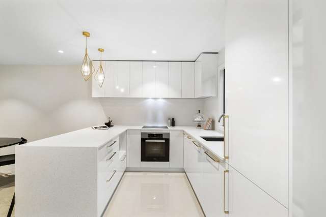 12/8 Dock Street Auckland Central_1