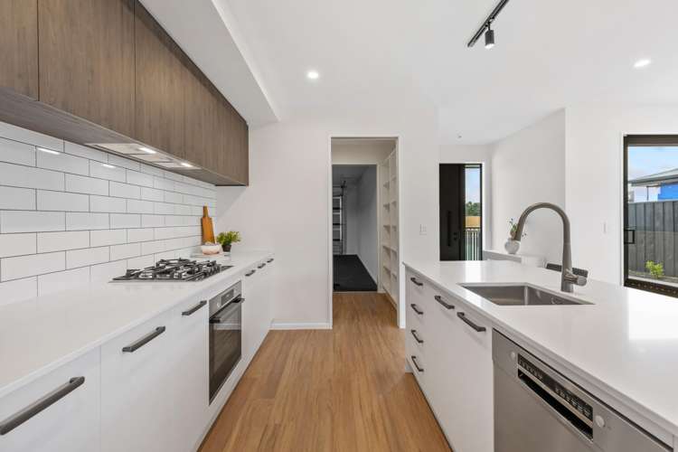 45 Greig Crescent Amberley_5