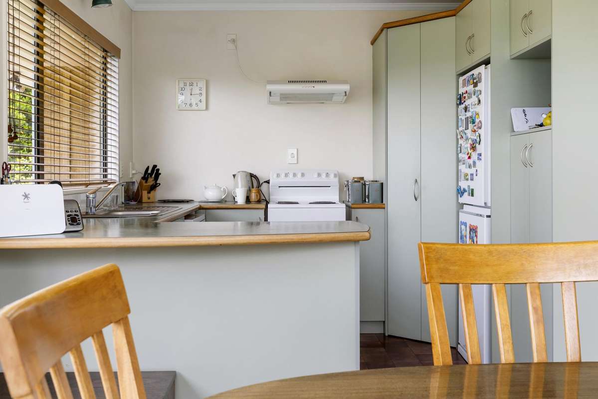 47 Hinekura Avenue_4