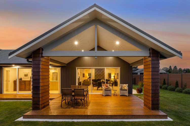 25 Phoenix Palms Grove Levin_31