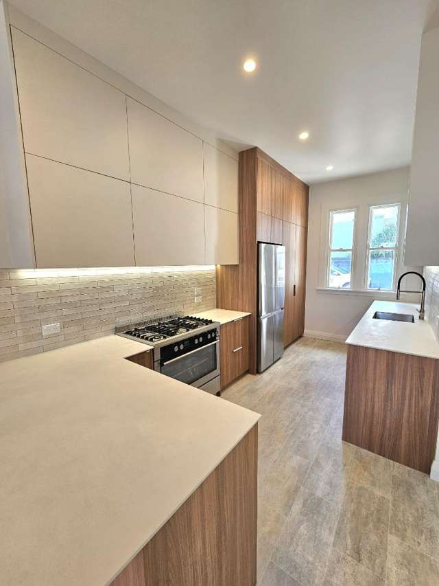 512 Devon Street East 2608_1