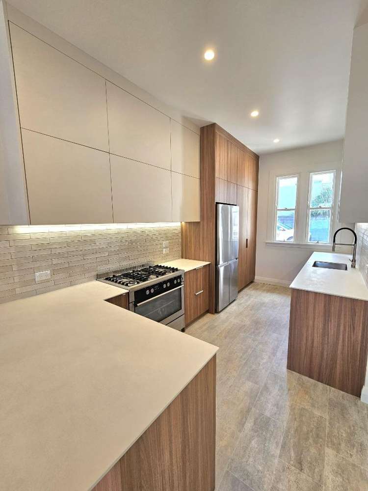 512 Devon Street East 2608_1