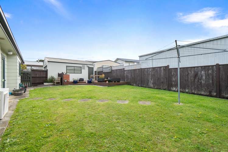 38 Dahlstrom Grove Kelvin Grove_13