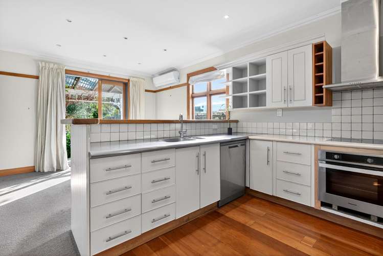 44 Oroua Street Eastbourne_6