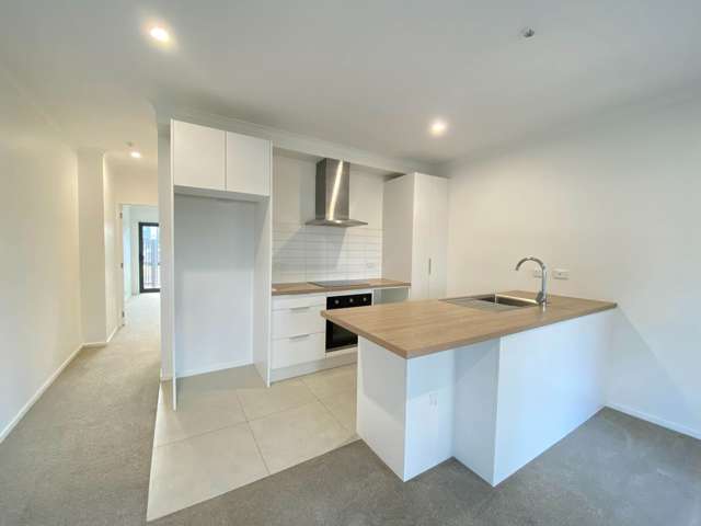 7/20 Bader Drive Mangere_2