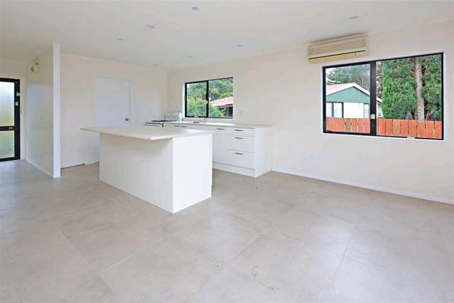 1/2 Barneys Farm Road Clendon Park_4