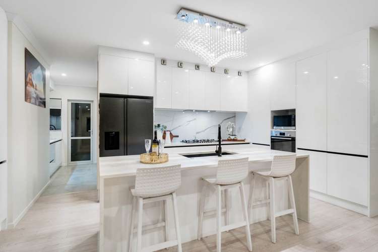 40 Koropa Road Flat Bush_6